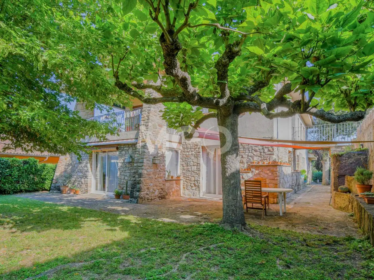 Jardí de Casa o xalet en venda en Tavèrnoles amb Calefacció, Jardí privat i Parquet