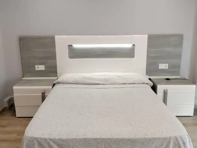 Habitación de Piso de alquiler en Carballo con Aire acondicionado y Amueblado