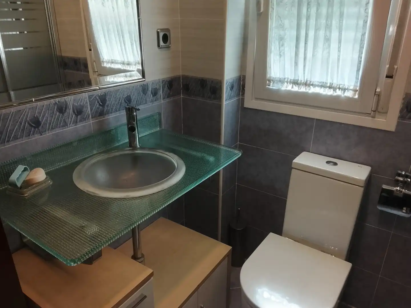 Bany de Pis en venda en Móstoles amb Aire condicionat, Calefacció i Jardí privat