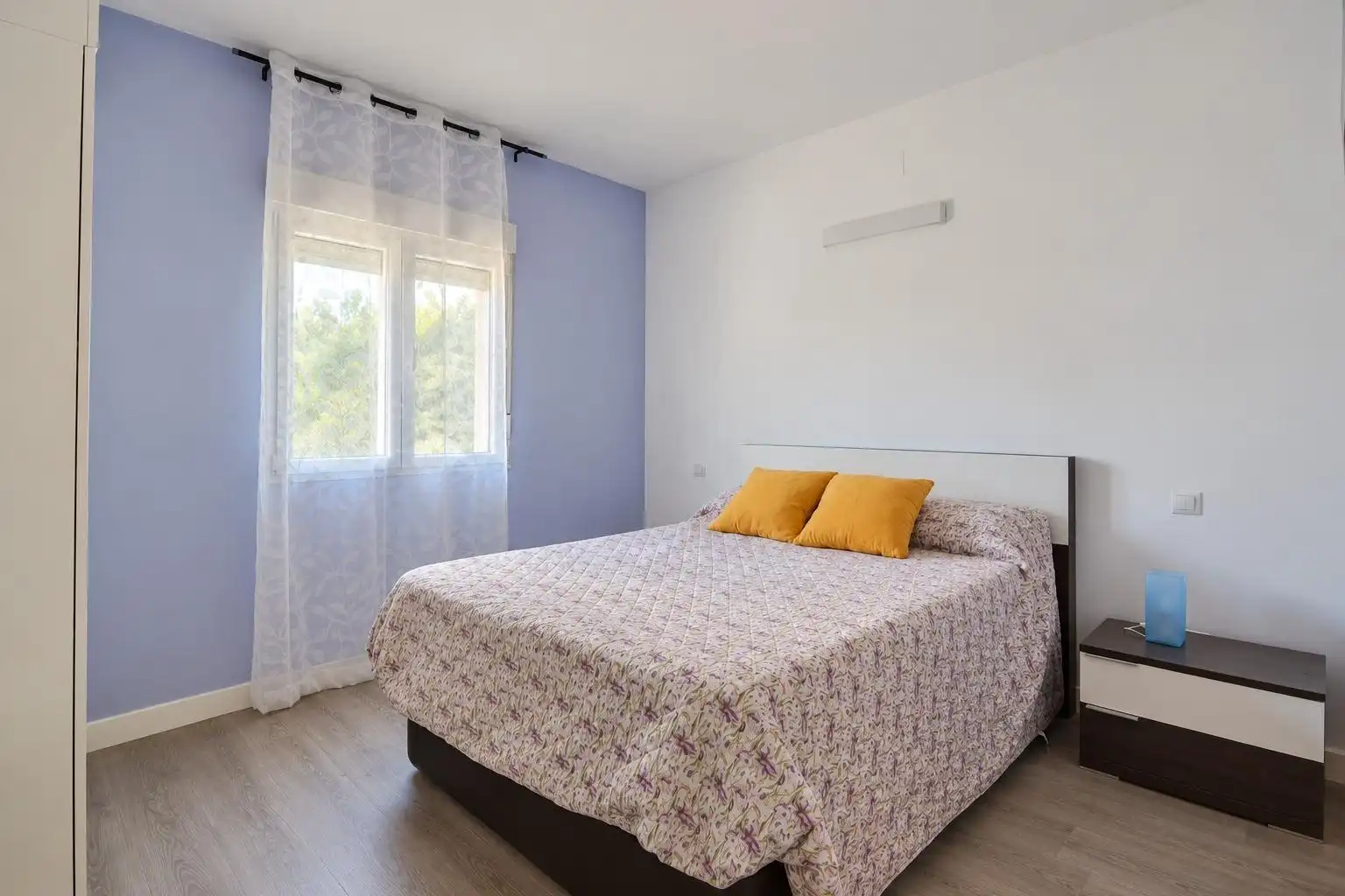 Dormitori de Casa o xalet en venda en Villa del Prado, Madrid