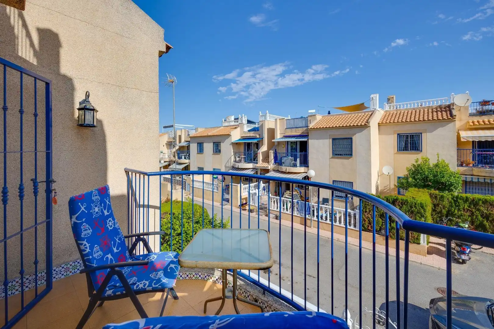 Terrassa de Casa o xalet en venda en Torrevieja amb Aire condicionat, Piscina i Moblat