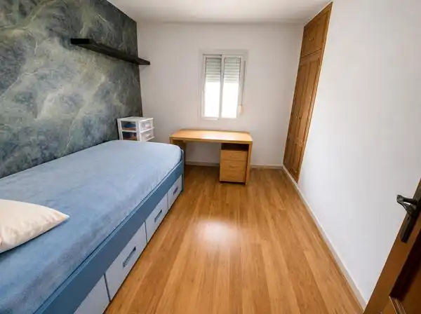 Habitación de Casa adosada en venta en Manilva con Aire acondicionado, Calefacción y Terraza