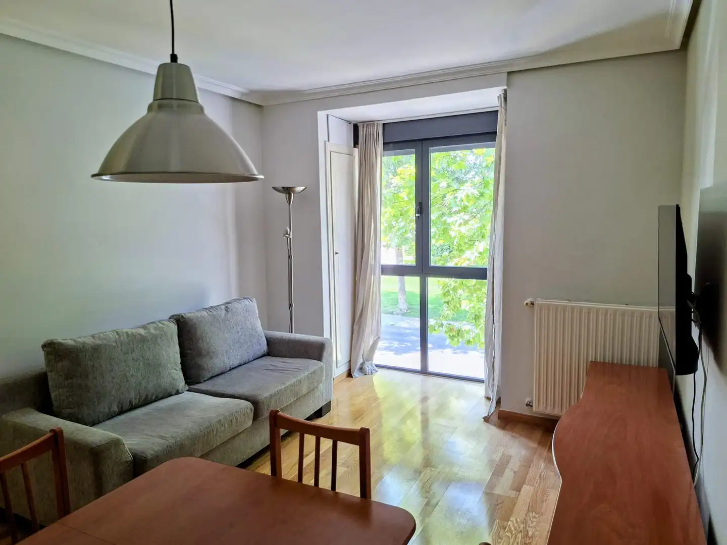 Wohnzimmer von Wohnungen zur Miete in Villanueva de la Cañada mit Heizung, Parkett und Möbliert
