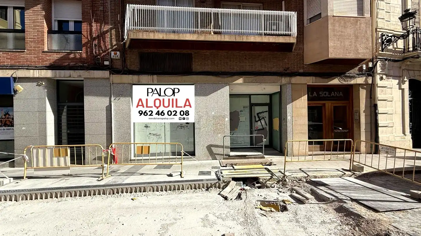 Local comercial en alquiler en Carcaixent