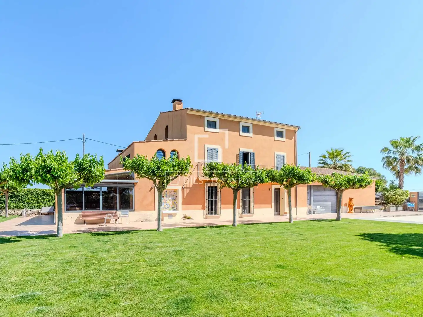 Außenansicht von Country house zum Verkauf in La Granada mit Heizung, Privatgarten und Terrasse
