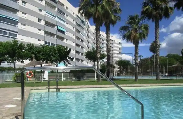 Außenansicht von Wohnungen zur Miete in El Campello mit Klimaanlage, Heizung und Terrasse