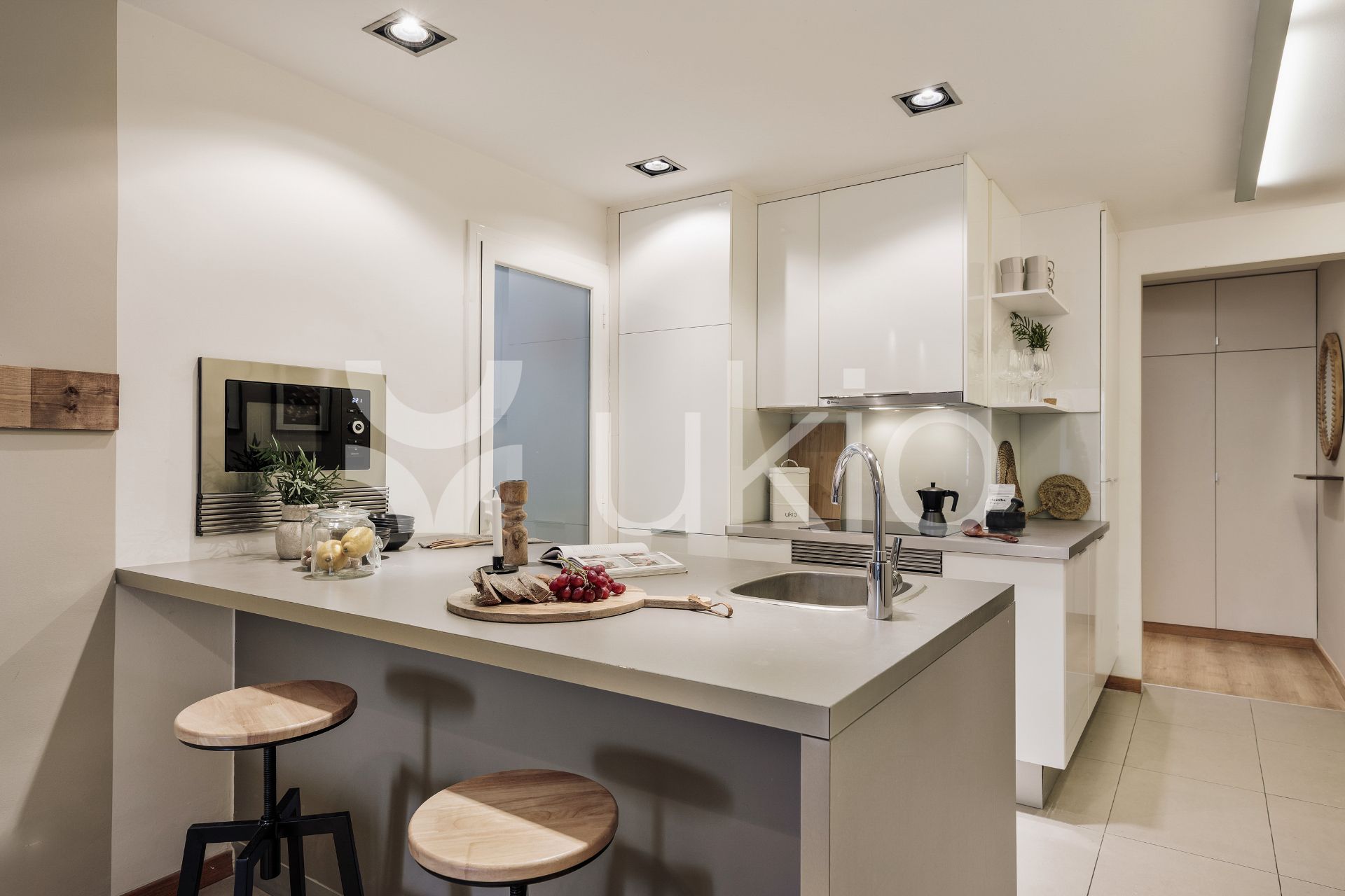 Kitchen of Apartment to rent in  Barcelona Capital  with Air Conditioner, Heating and Furnished