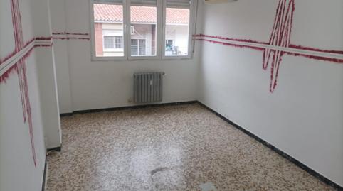 Foto 2 de Piso en venta en La Bozada – Parque Delicias, Zaragoza
