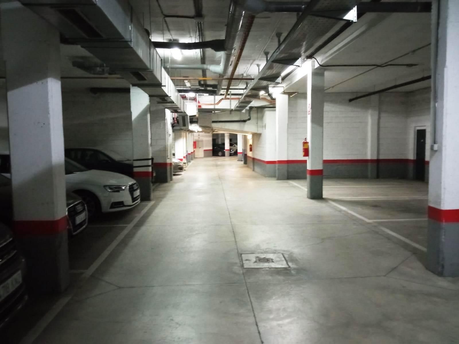 Parking of Flat for sale in  Sevilla Capital  with Air Conditioner and Storage room