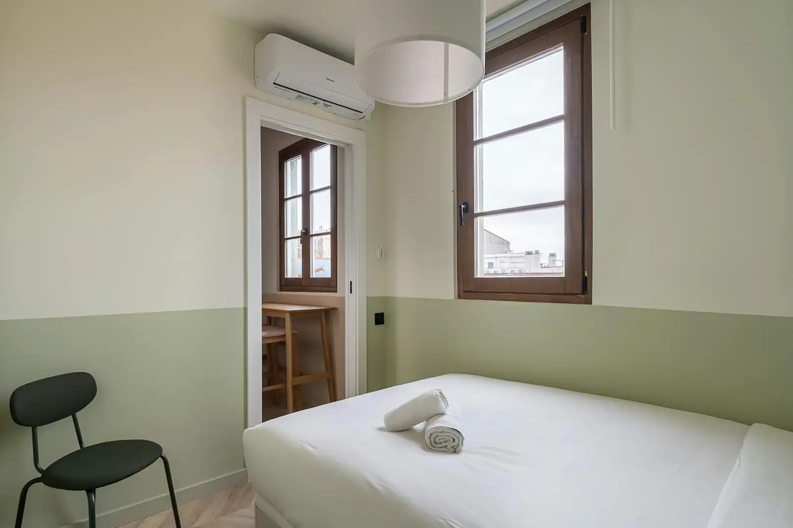 Bedroom of Flat for rent in Barcelona  with Air Conditioner, Heating and Furnished