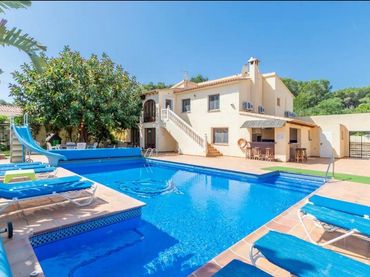 Casa amb piscina en venda a El Portet - Pla de Mar