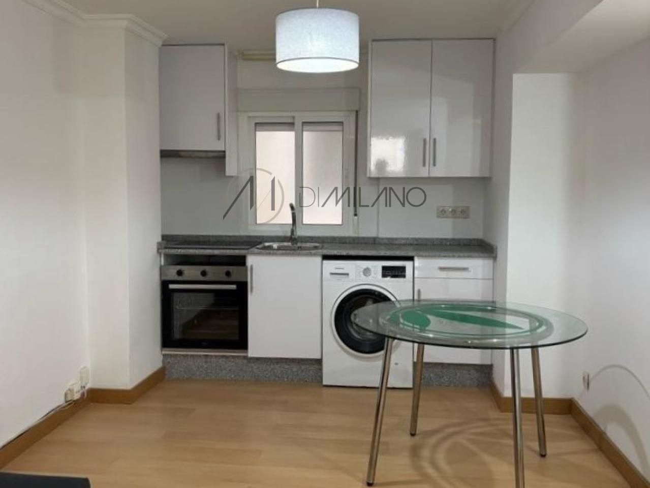 Kitchen of Flat for sale in Vigo   with Furnished