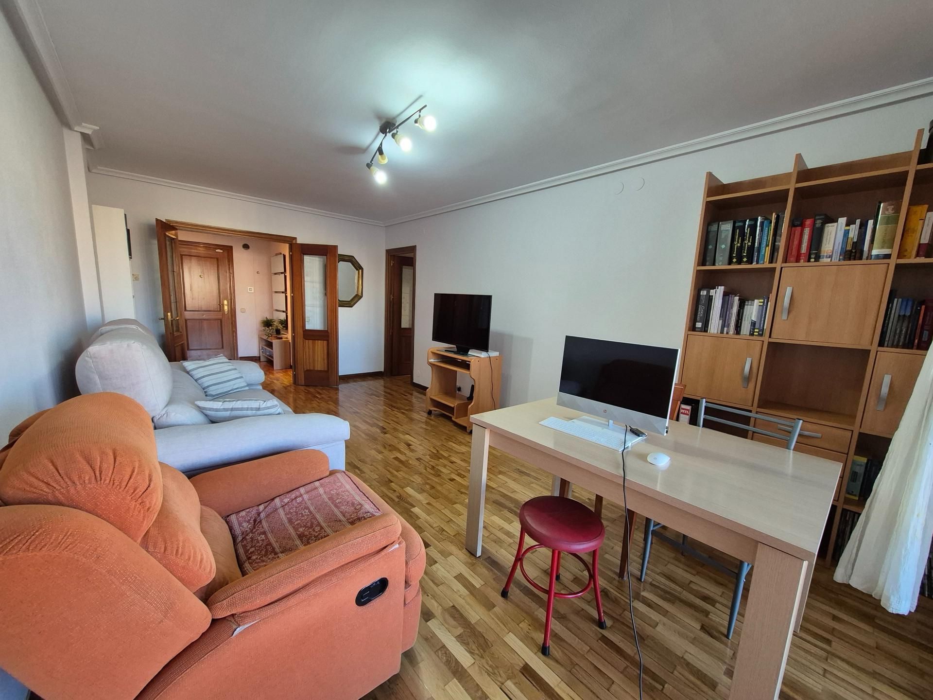 Wohnzimmer von Wohnung zum Verkauf in León Capital  mit Heizung und Terrasse