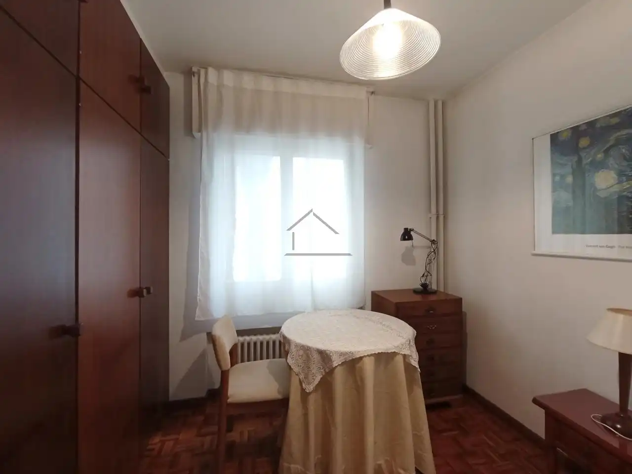 Habitación de Piso de alquiler en Ferrol con Calefacción, Parquet y Amueblado