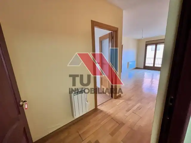 Piso en venta en El Carpio de Tajo con Calefacción, Parquet y Balcón