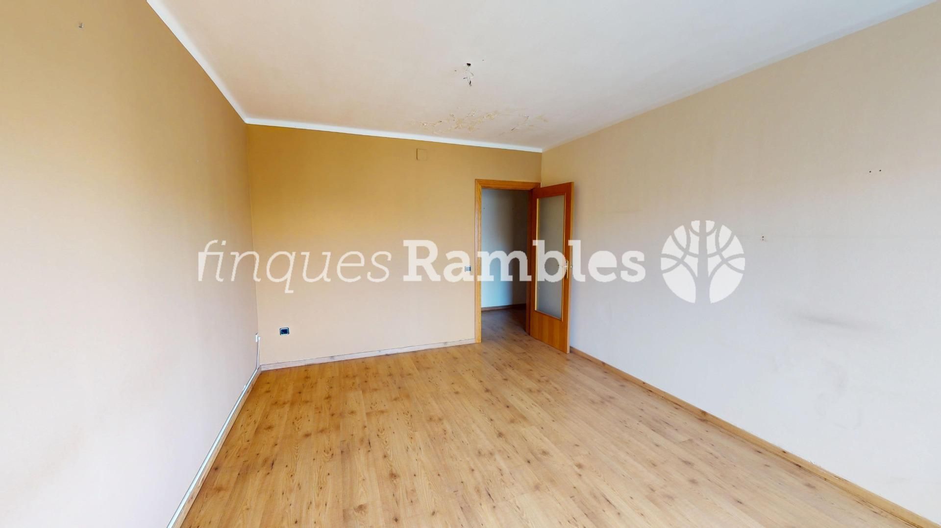 Piso en venta en El Poble Sec