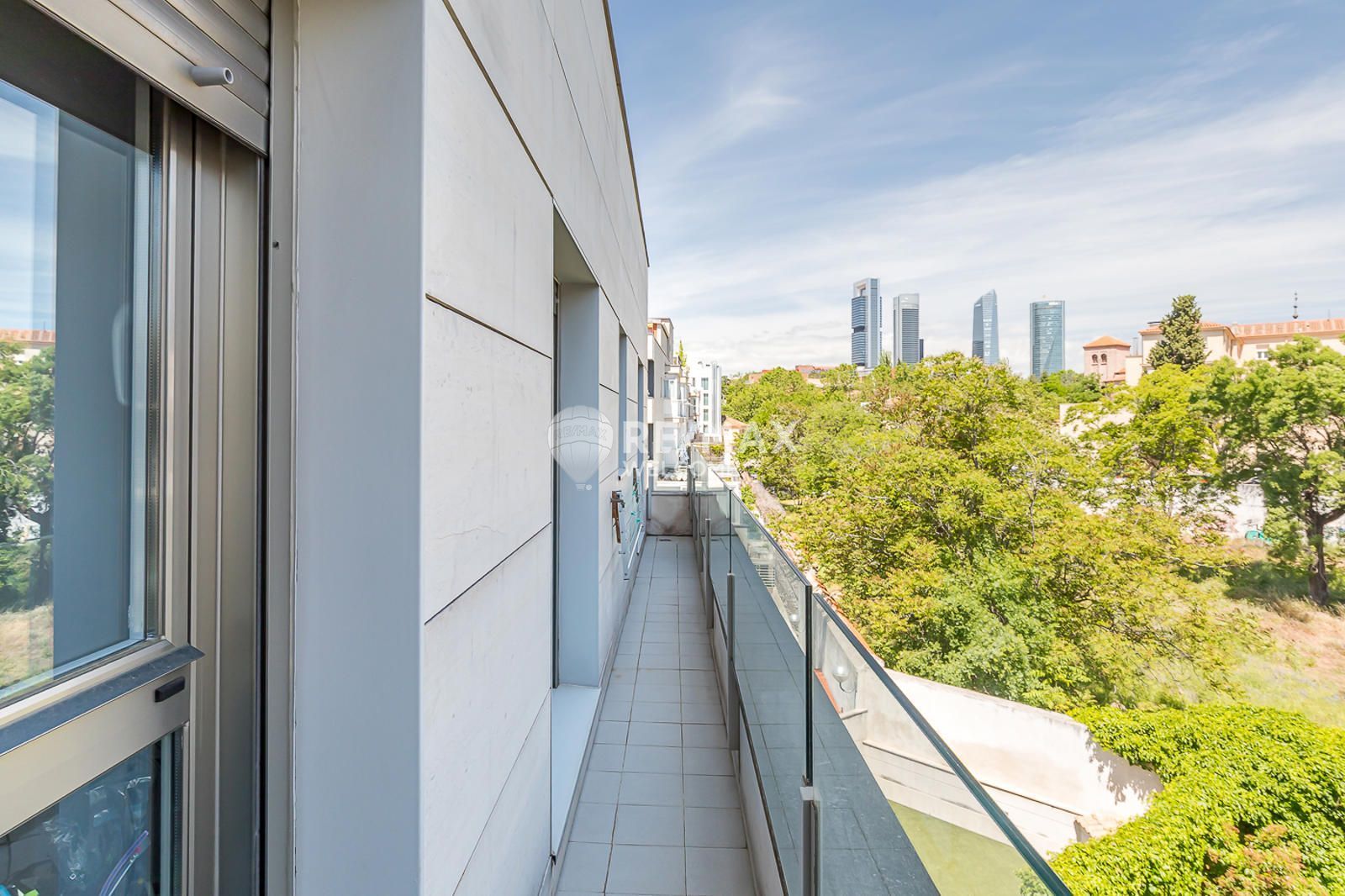 Terrace of Flat to rent in  Madrid Capital  with Air Conditioner, Heating and Terrace