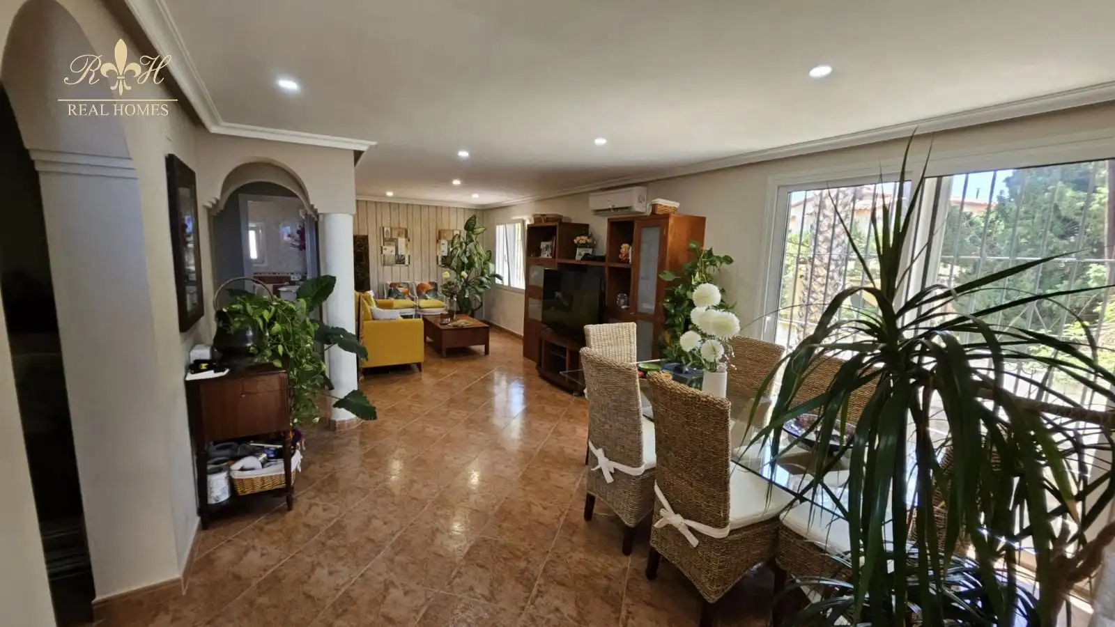 Sala de estar de Casa o chalet en venta en La Nucia con Piscina