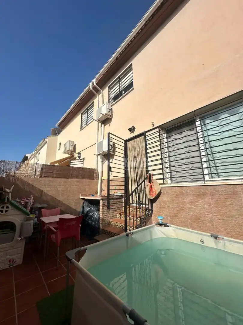 Terrassa de Casa adosada en venda en Málaga amb Aire condicionat i Traster