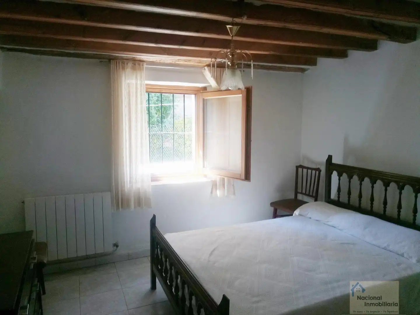 Dormitori de Casa o xalet en venda en Torre Val de San Pedro amb Calefacció, Moblat i Alarma