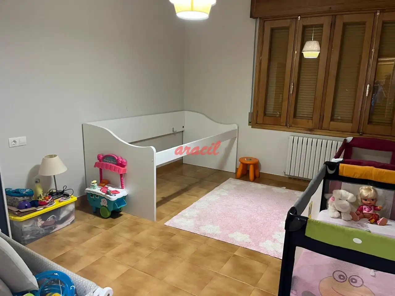Dormitori de Casa o xalet de lloguer en Ourense Capital  amb Calefacció, Jardí privat i Terrassa