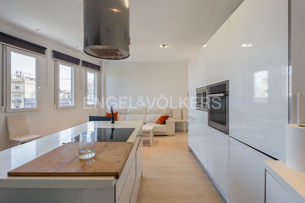 Kitchen of Apartment for sale in  Valencia Capital  with Air Conditioner, Heating and Furnished
