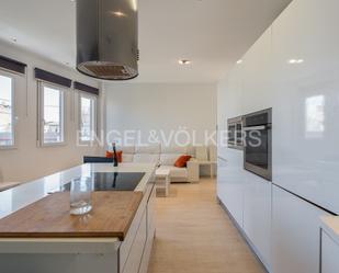 Cuina de Apartament en venda en  Valencia Capital amb Aire condicionat, Calefacció i Moblat
