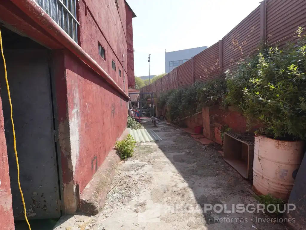 Nave industrial in vendita a Calle Josep Finestres, imagen 71