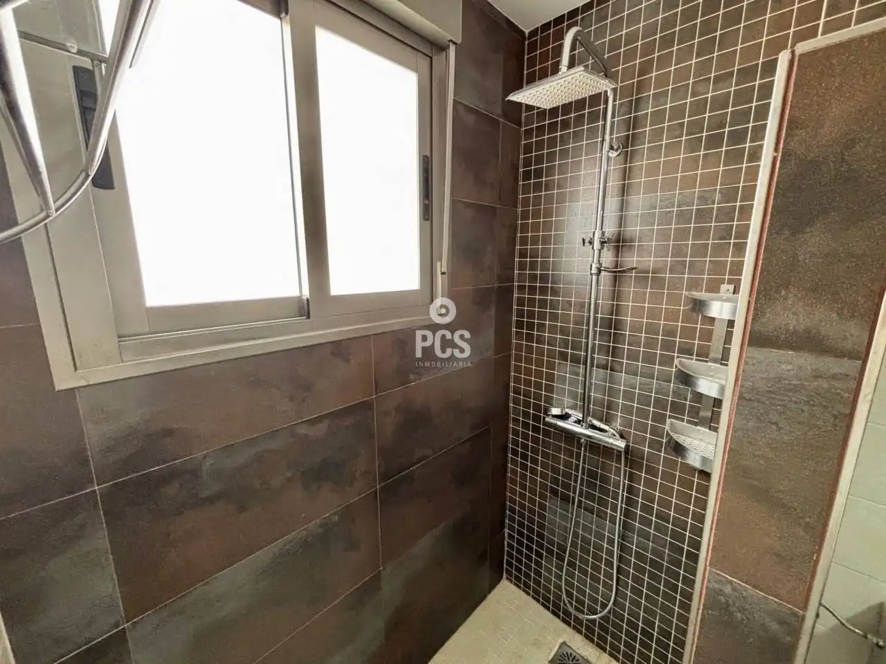 Baño de Ático en venta en Totana con Calefacción, Terraza y Trastero