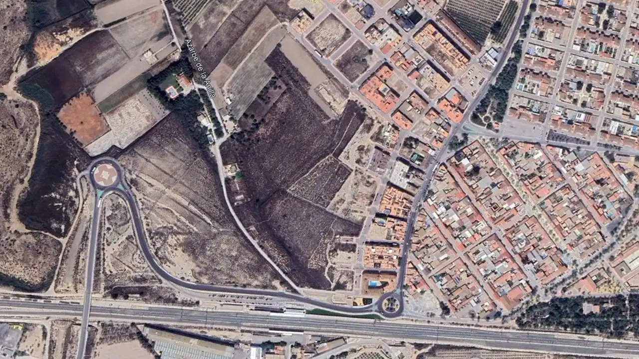 Terreny residencial en venda a Avenida Catral, imagen 4