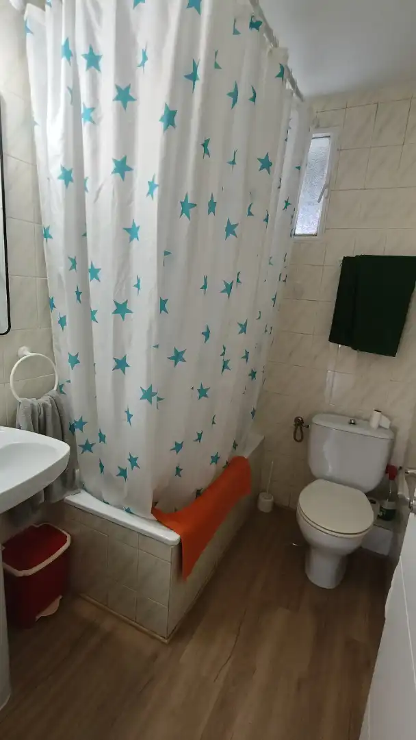 Badezimmer von Wohnung zur Miete in Talavera de la Reina mit Klimaanlage, Heizung und Terrasse