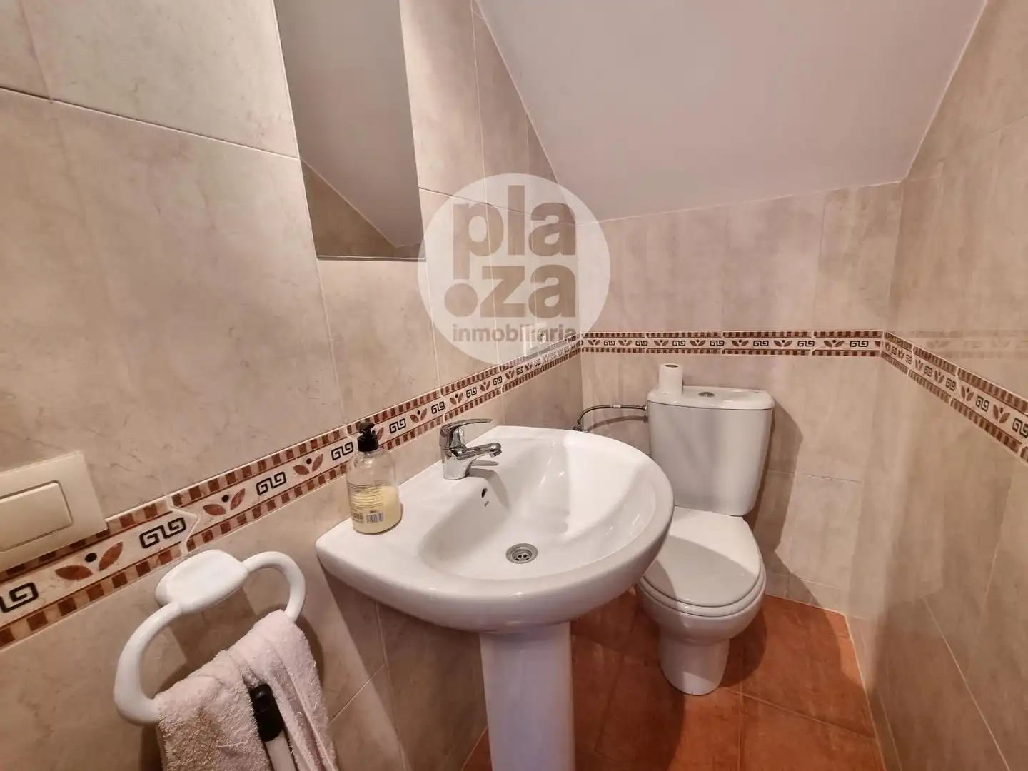 Baño de Casa adosada en venta en Valdorros, Burgos