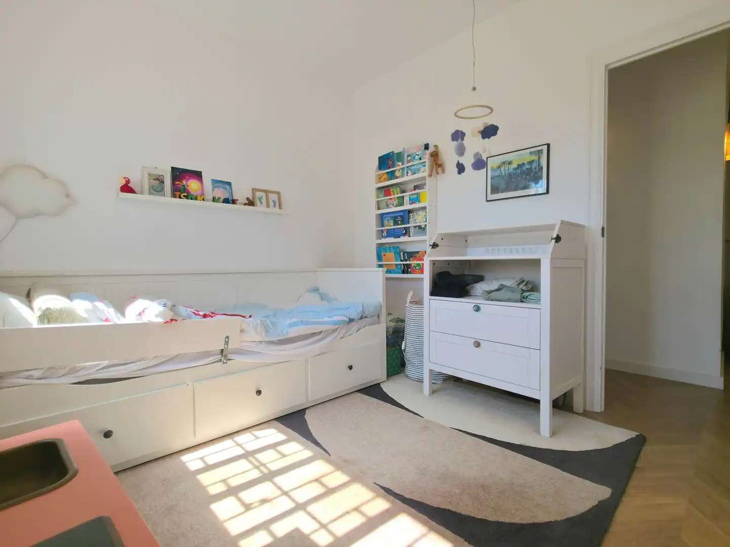 Habitación de Casa o chalet en venta en Corbera de Llobregat con Aire acondicionado, Calefacción y Jardín privado