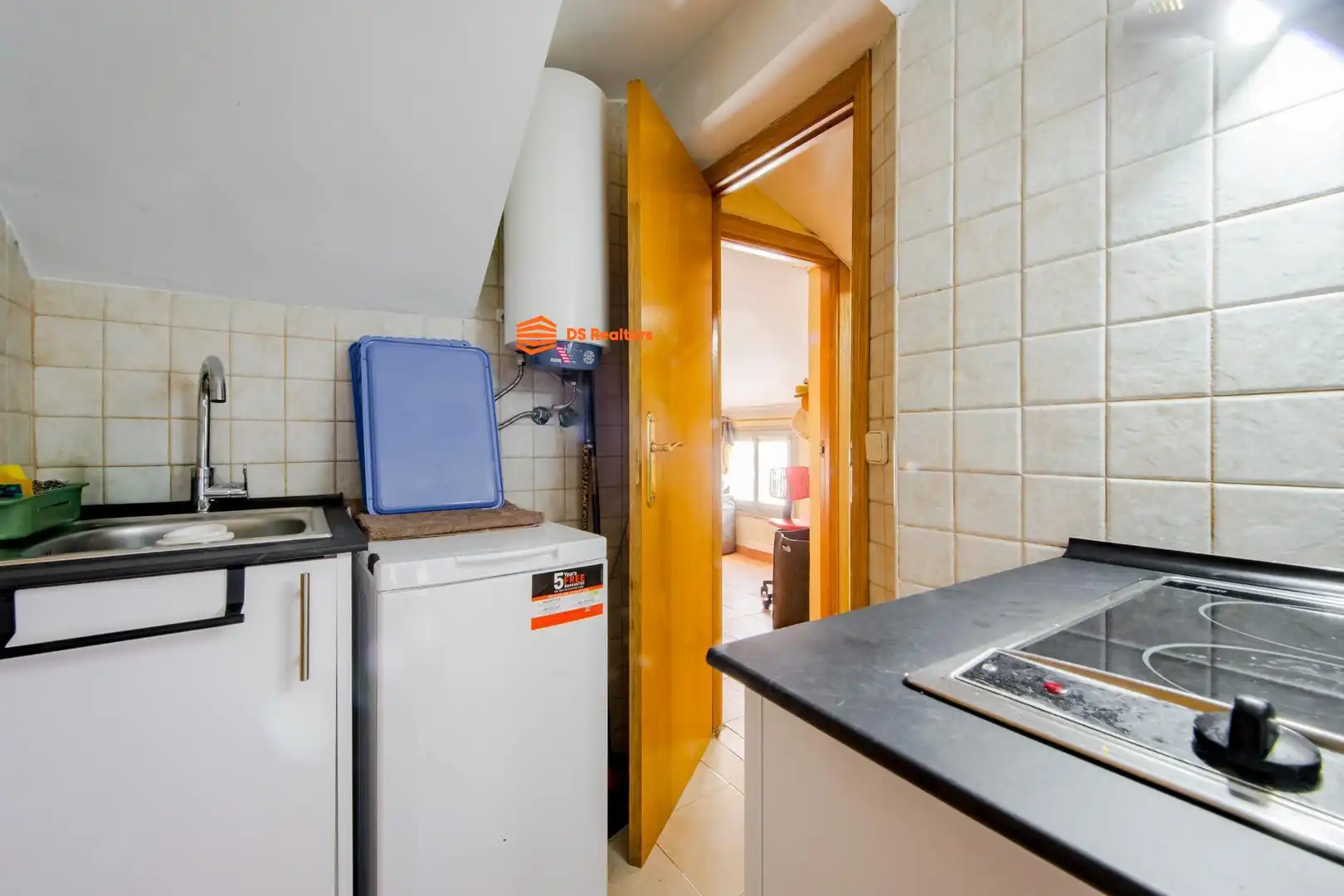 Cuina de Pis en venda en Madrid amb Calefacció i Moblat