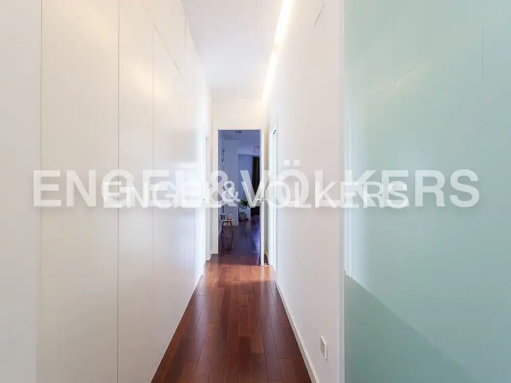 Flat for rent in Valencia  with Air Conditioner, Heating and Parquet flooring