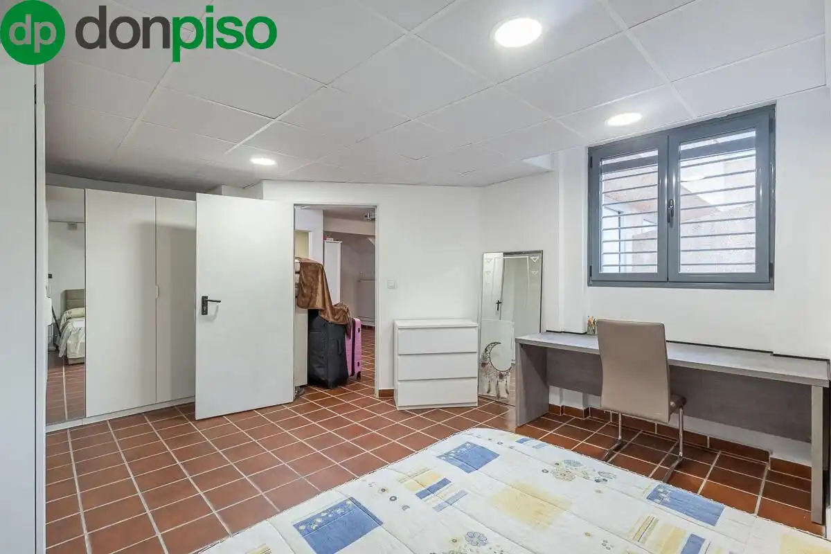 Einfamilien-Reihenhaus zum Verkauf in Calle MARGARITA, 23, Poniente