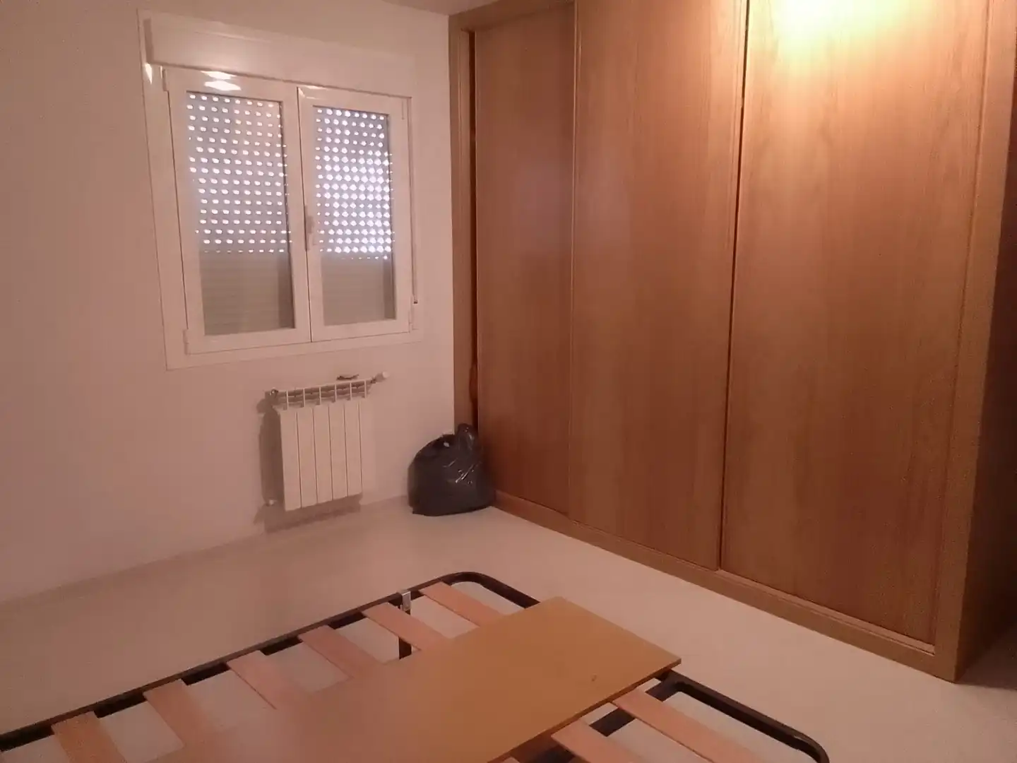 Habitación de Piso de alquiler en Madrid con Calefacción, Amueblado y Horno