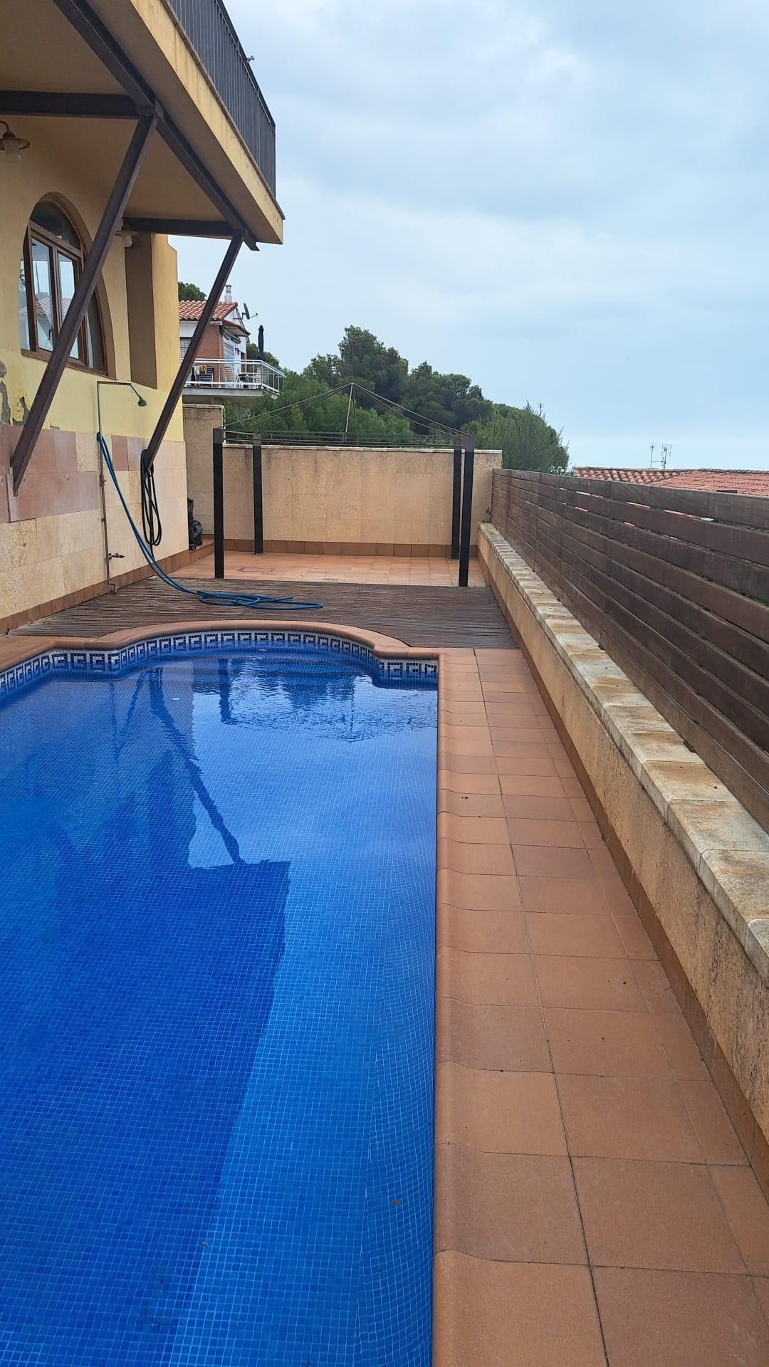 Piscina de Casa o chalet en venta en Calafell con Aire acondicionado, Calefacción y Jardín privado