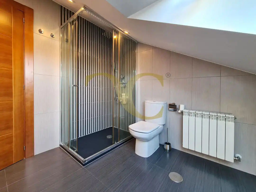 Baño de Casa o chalet en venta en Siero con Calefacción, Terraza y Trastero