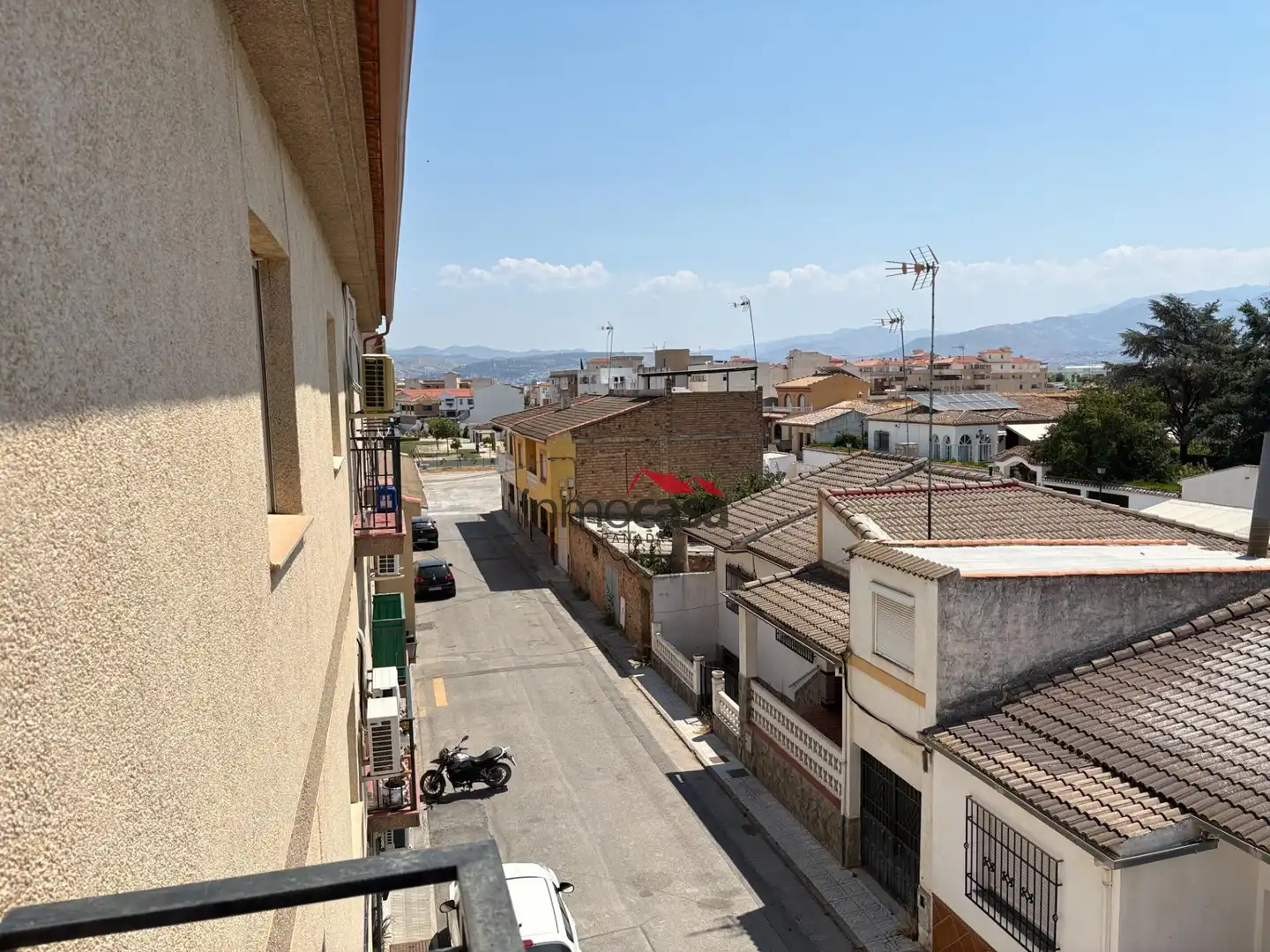 Vista exterior de Pis en venda en Las Gabias amb Moblat i Balcó