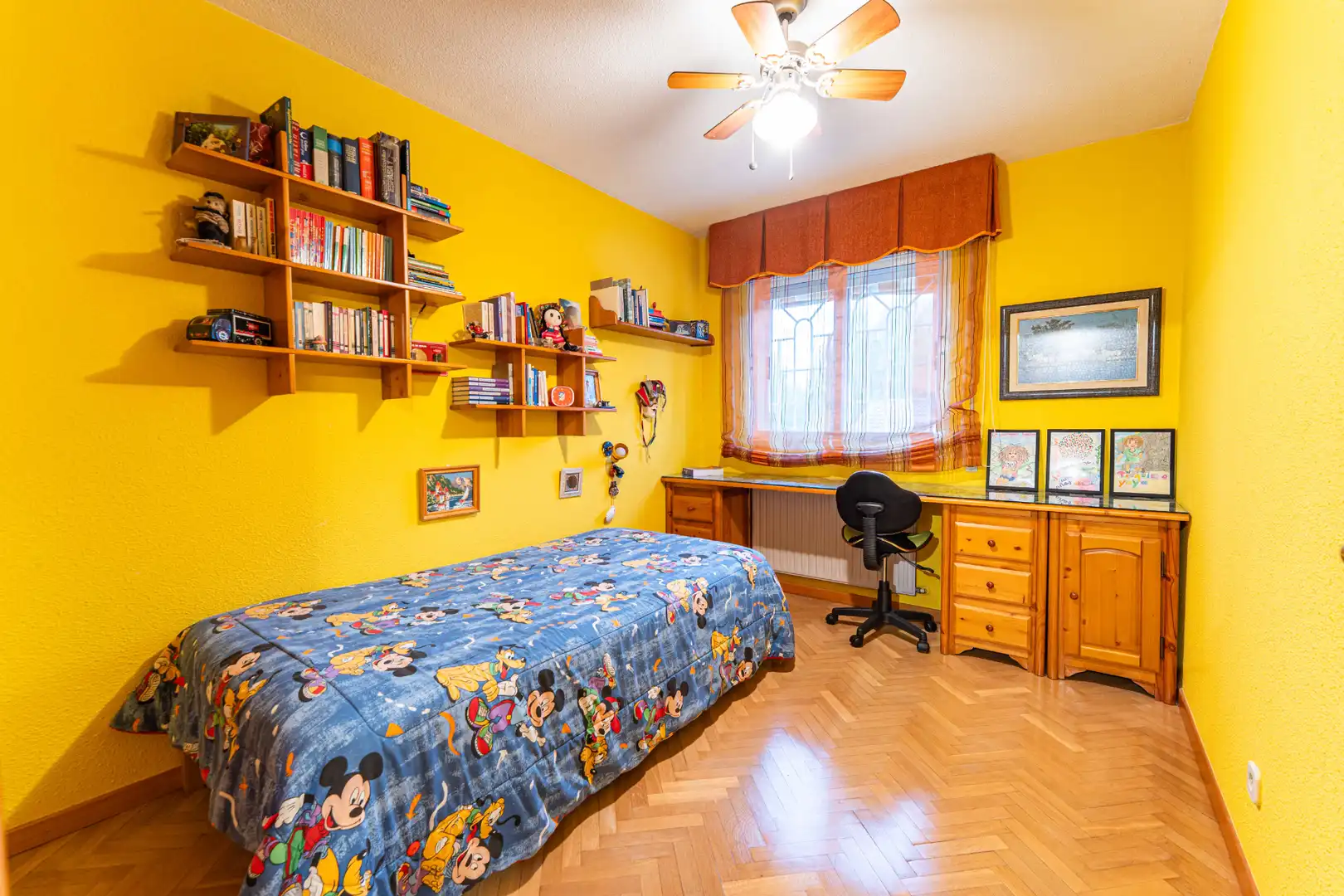 Dormitori de Casa o xalet en venda en Arroyomolinos (Madrid) amb Aire condicionat, Calefacció i Jardí privat