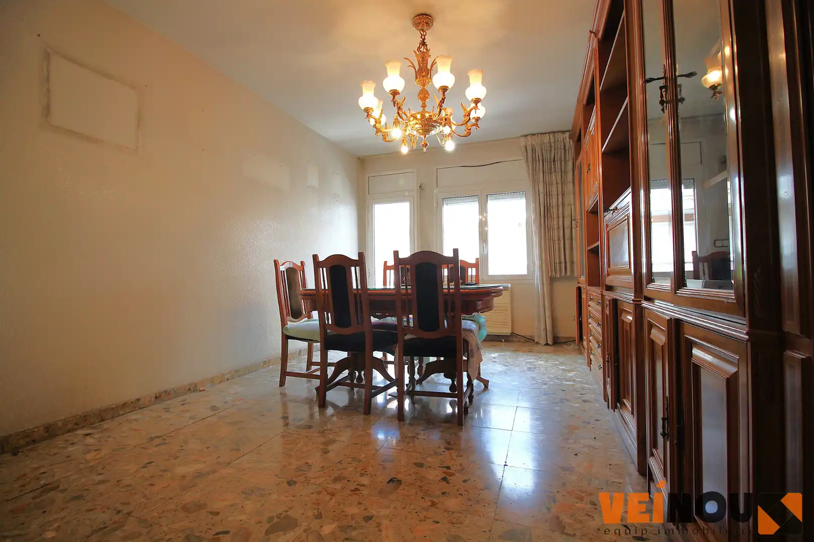Comedor de Casa adosada en venta en Cornellà de Llobregat con Terraza y Balcón
