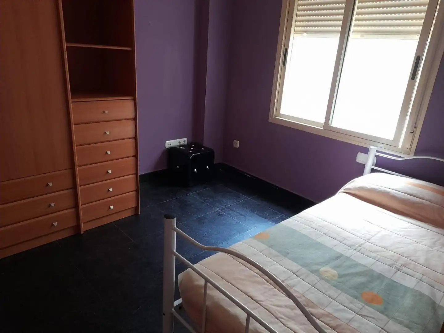 Habitación de Casa adosada en venta en Gilet con Terraza y Balcón