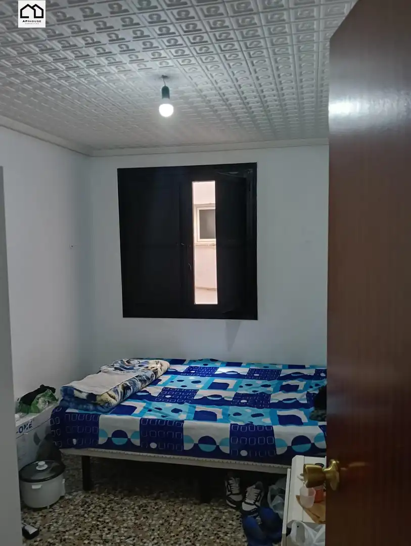 Habitación de Apartamento en venta en Elche / Elx con Terraza, Trastero y Amueblado