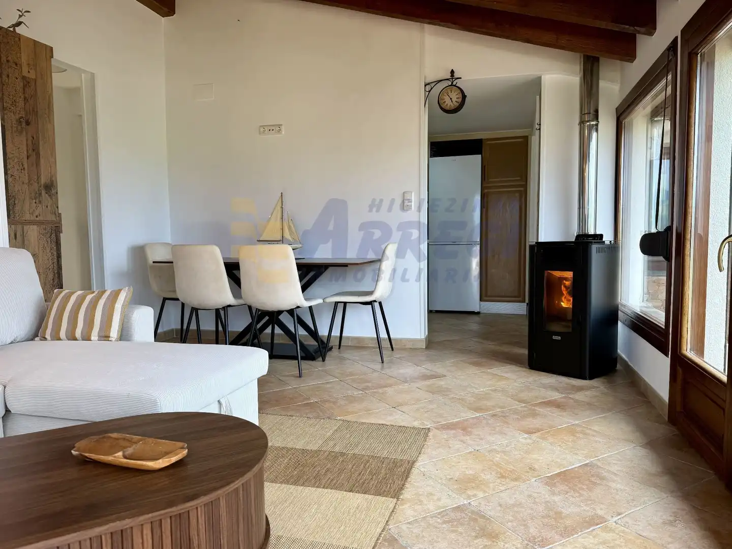 Sala d'estar de Casa o xalet en venda en Mutriku amb Calefacció, Jardí privat i Traster