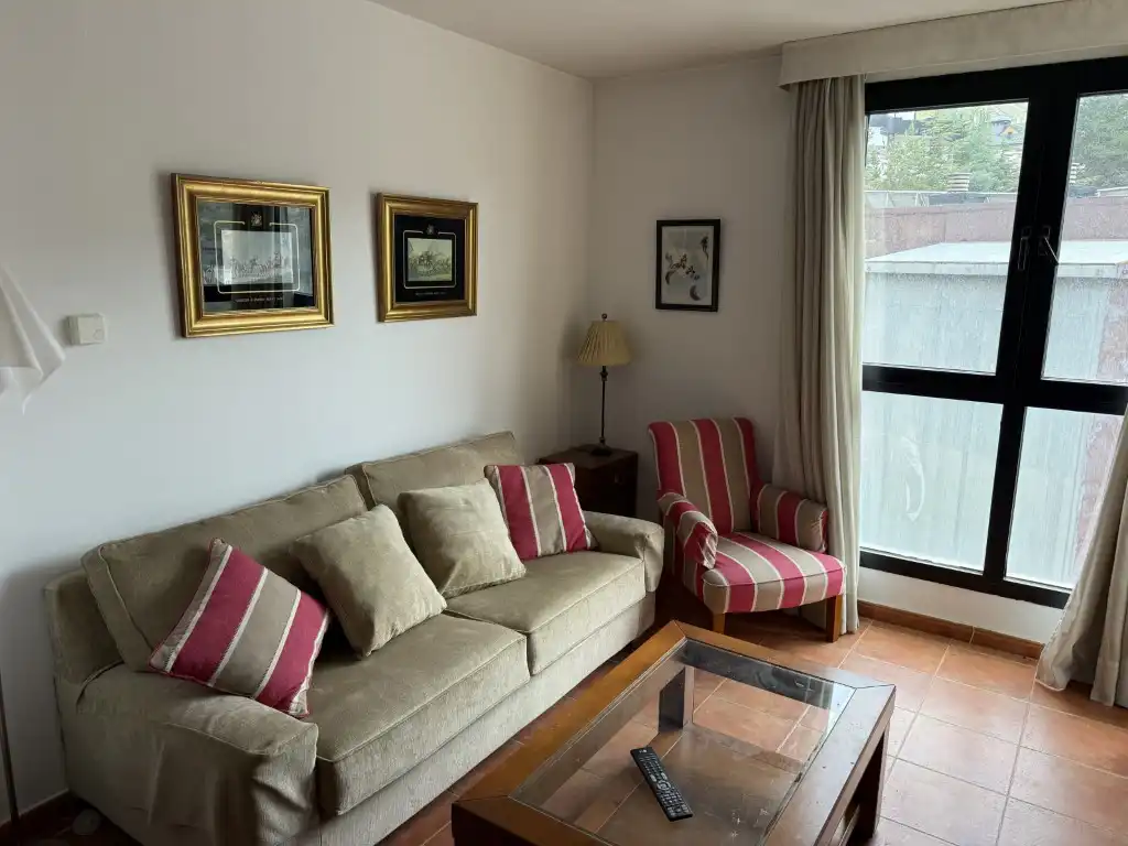 Wohnung mit Aufzug zur Miete in Calle de la Virgen de las Nieves