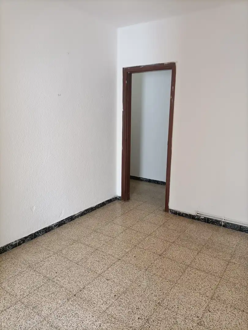 Piso con terraza en venta en Instituts - Universitat, imagen 13