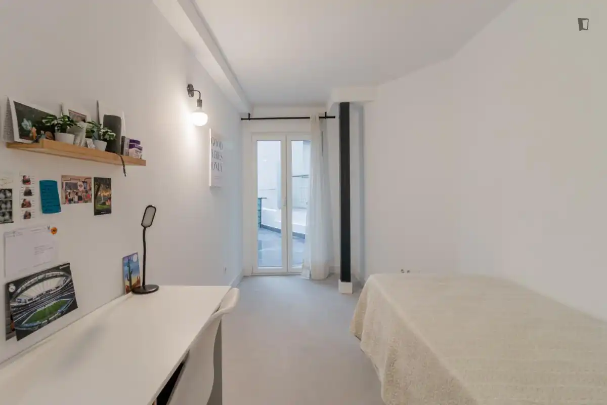 Dormitori de Apartament per a compartir en Villanueva de la Cañada amb Aire condicionat, Calefacció i Moblat