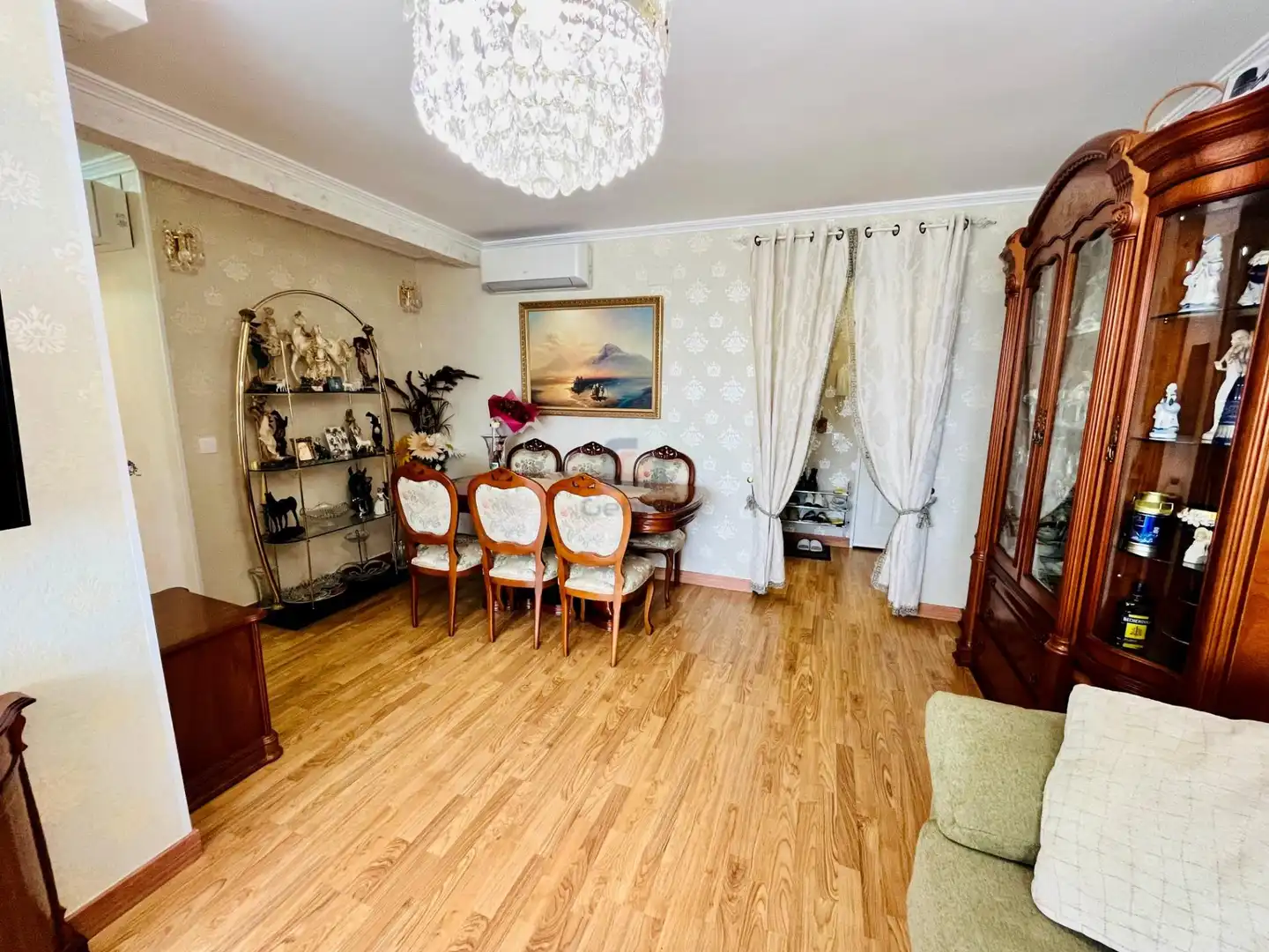 Comedor de Piso en venta en Alicante / Alacant con Aire acondicionado, Terraza y Amueblado