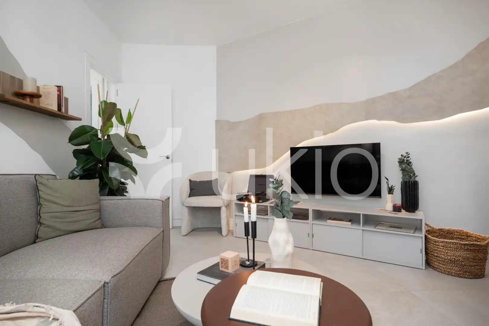 Sala de estar de Apartamento de alquiler en Madrid con Aire acondicionado, Calefacción y Amueblado